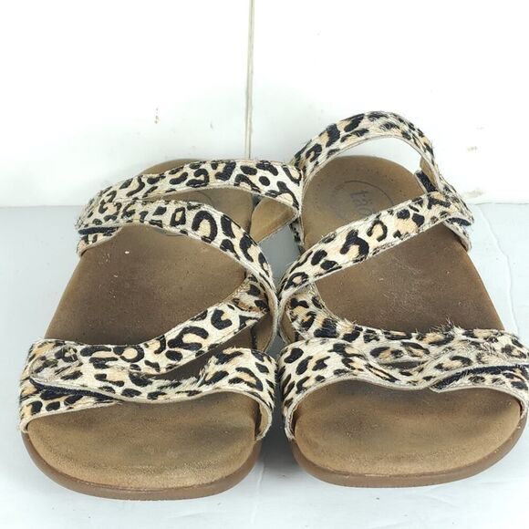 Taos Women’s Double U US9 Leather Calf Hair Cheetah Flat Thong Sandals Shoes - Picture 5 of 16